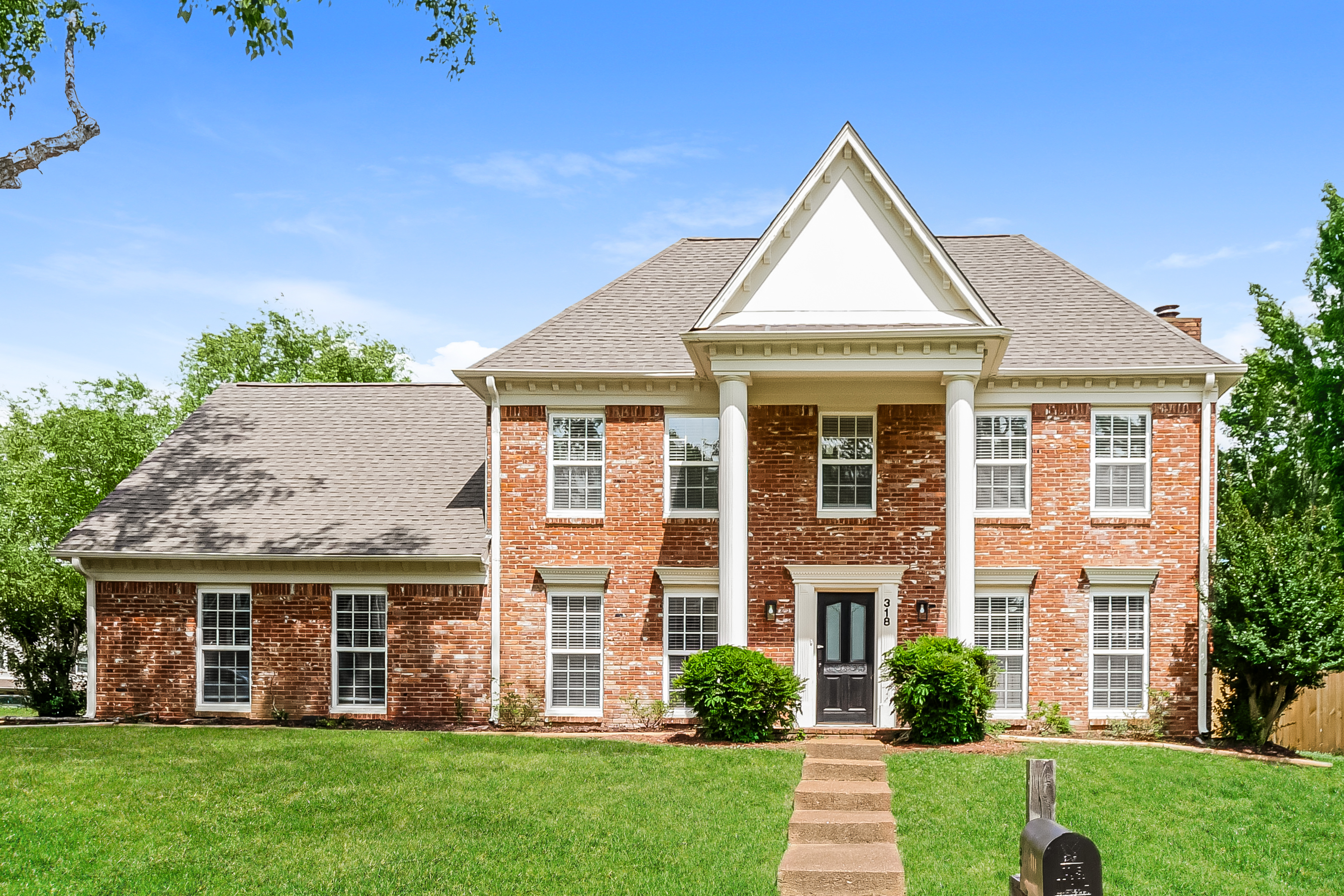 318 RICHARDS WAY DR CORDOVA, TN 38018